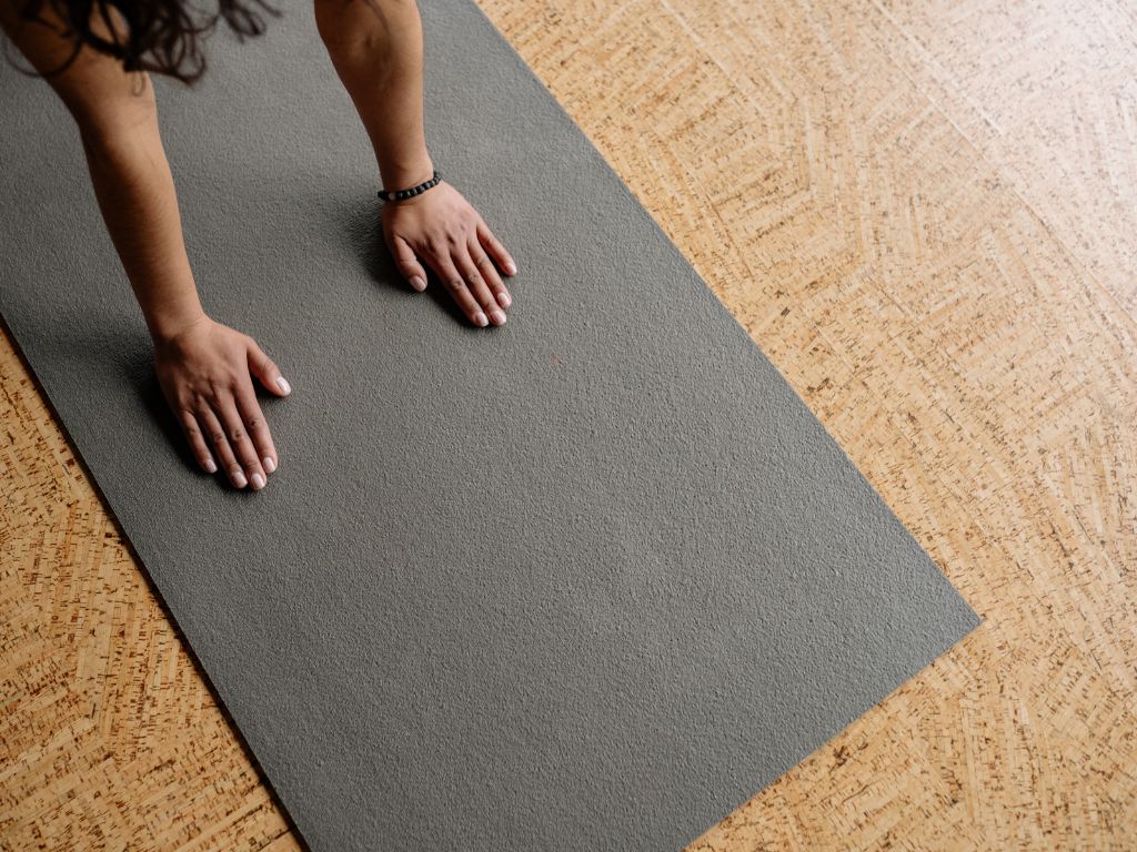 Yoga para iniciantes: o que esperar de uma aula de Yoga pela primeira vez? 